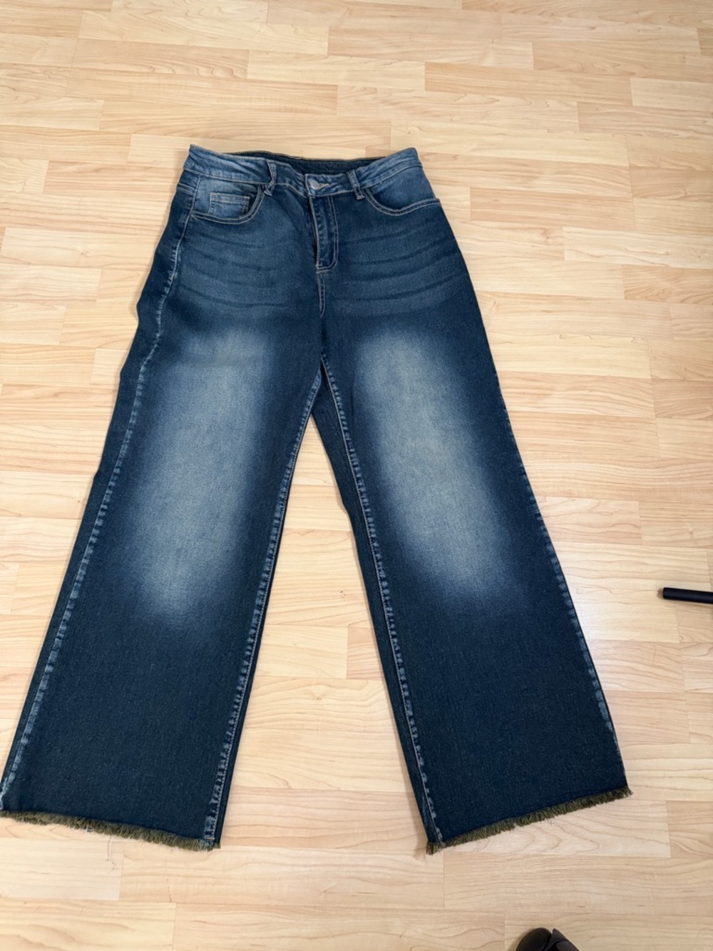 Wide Leg Women Jeans in Dark Blue Wash